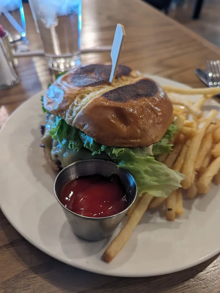 BHB Smashburger with Gouda Cheese